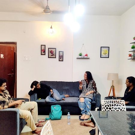 Nomad'S Nest Backpackers Hostel Guwahati Luaran gambar
